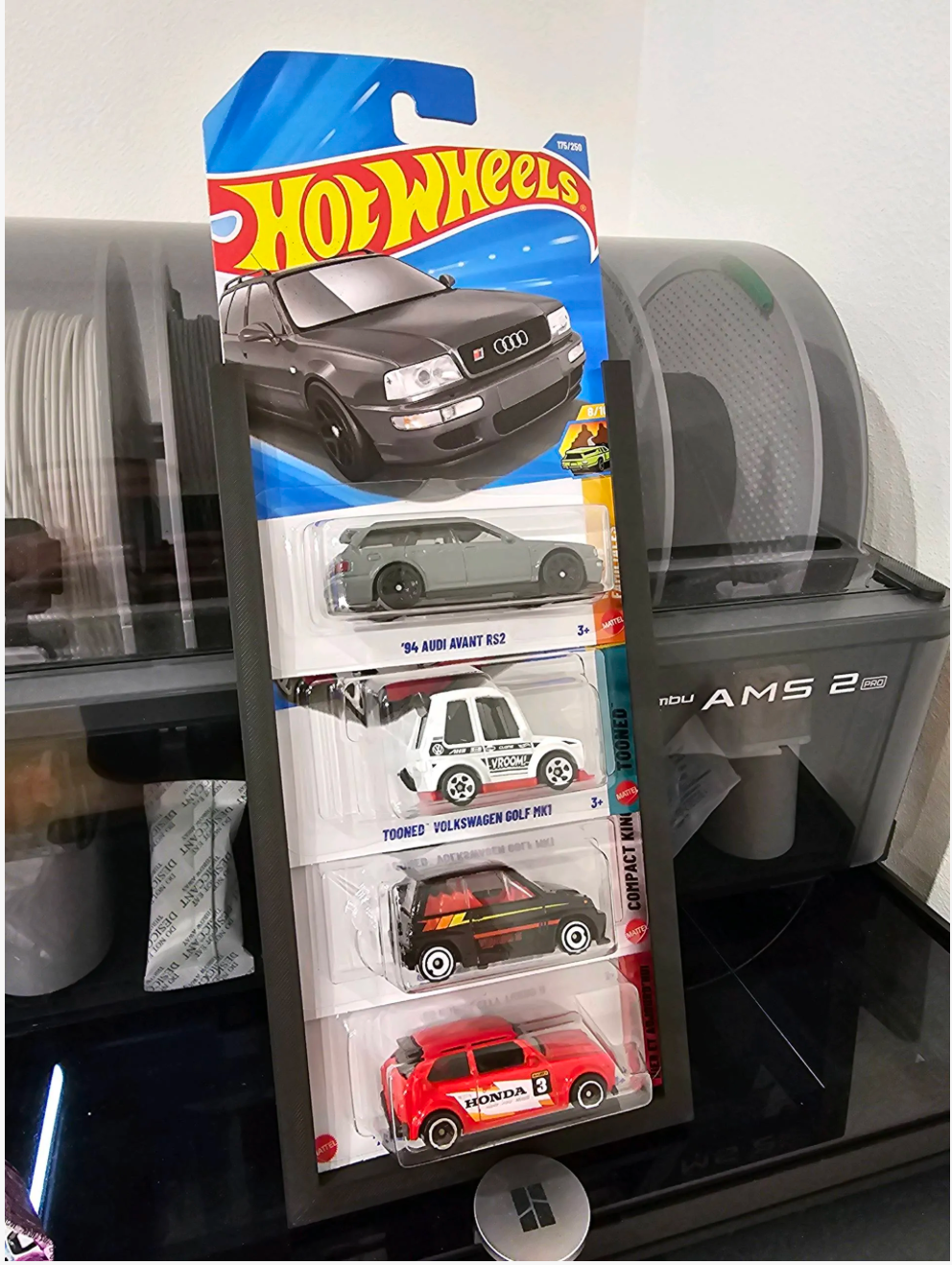 1:64 Carded Car Wall Hanger